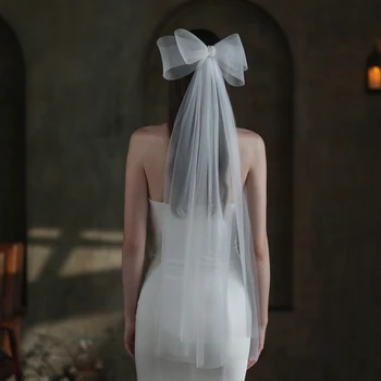 Свадебная фата для новобрачных, двухслойные прозрачные вуали короткой длины с милым бантом, аксессуары для волос для невесты с обрезанным краем
